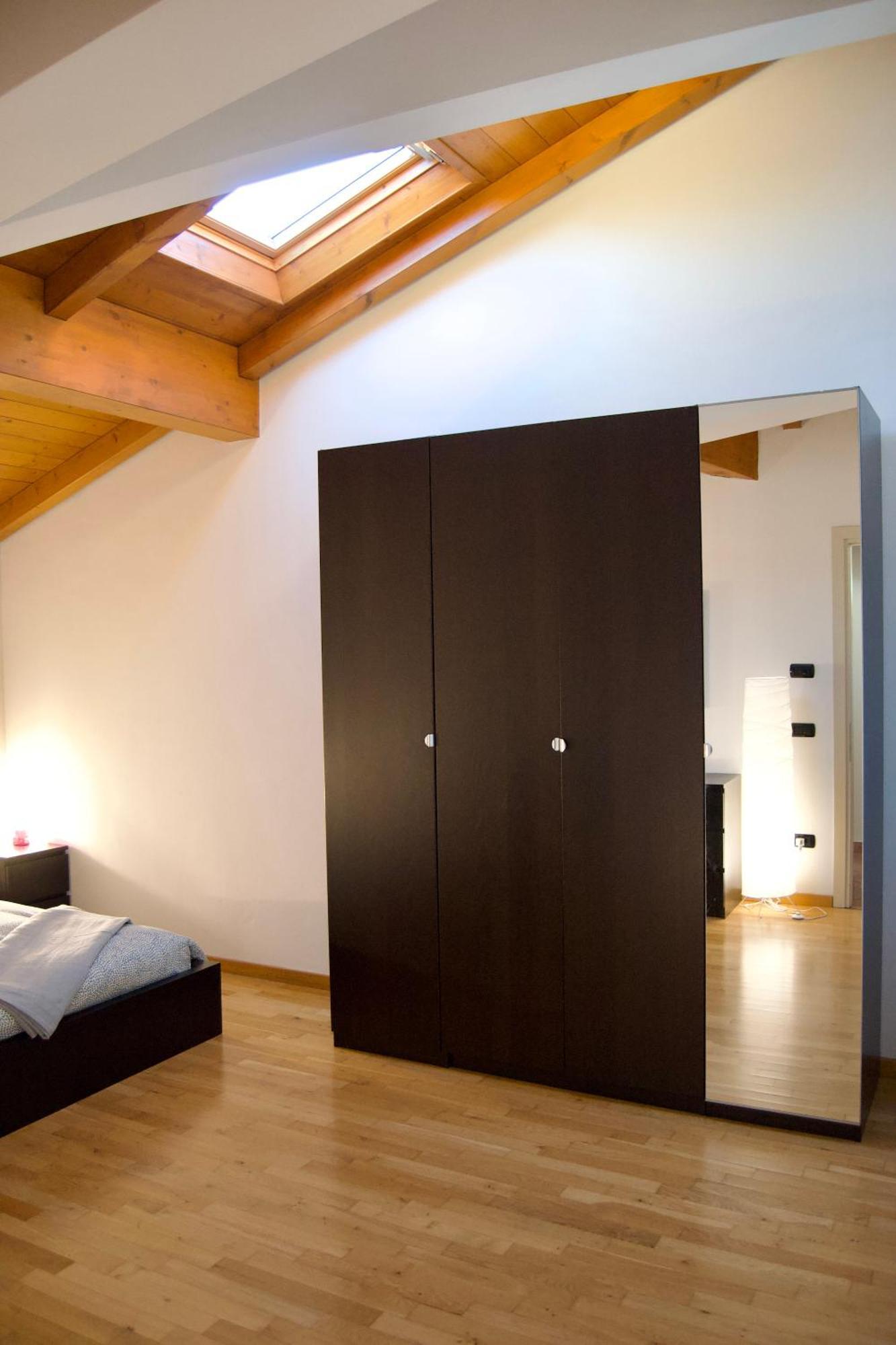 Casa Viola, Deliziosa Mansarda In Centro Storico Apartment Modena Luaran gambar